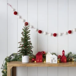 72" Christmas Pompons Garland Red/White - Wondershop™